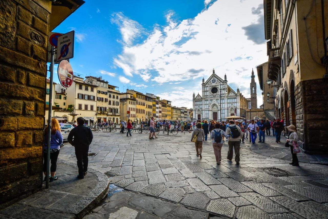 Appartamento Historic Center! Charming Traditional Florentine Building - Ac,wifi - By Likehomeflorence *