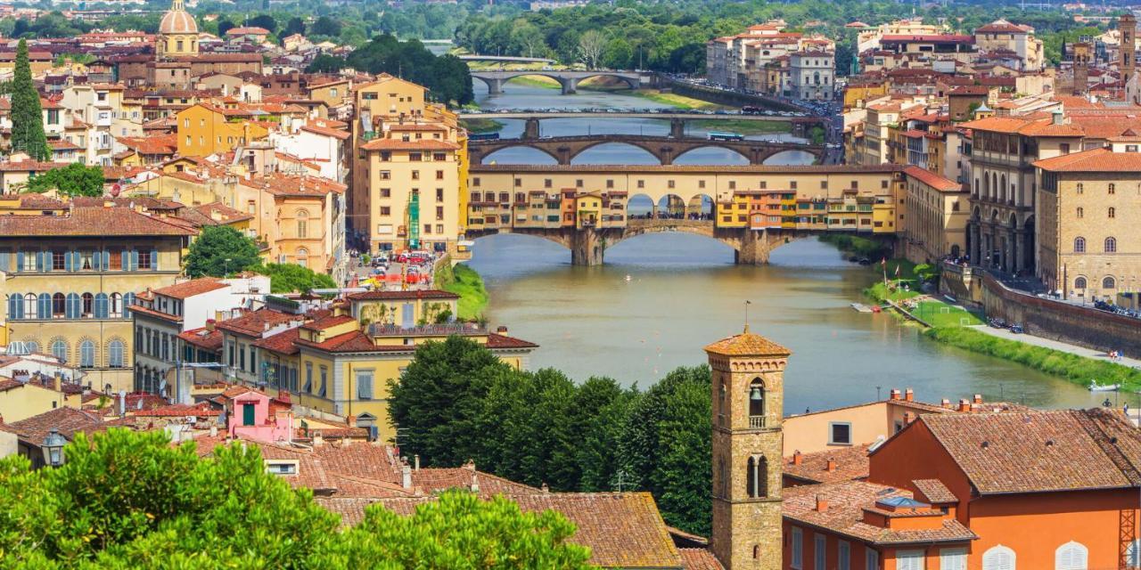 Historic Center! Charming Traditional Florentine Building - Ac,wifi - By Likehomeflorence Appartamento
